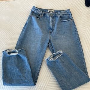 Abercrombie & Fitch Curve Love Ankle Straight High Rise jean
